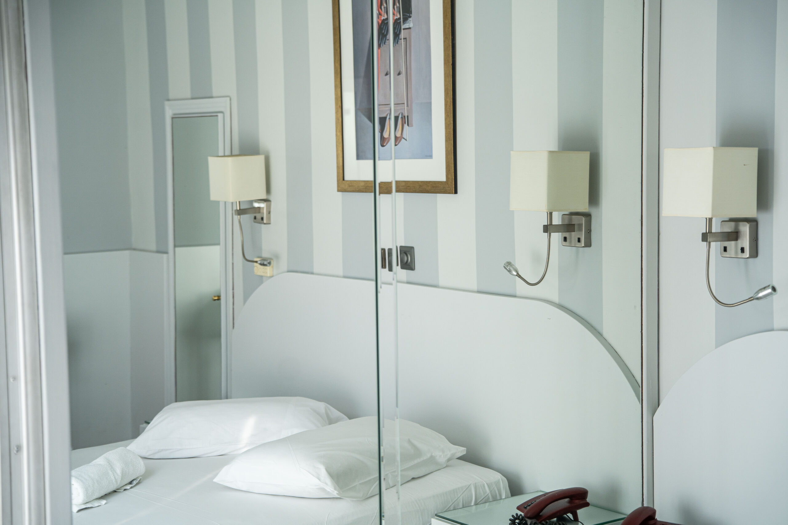 Δίκλινο Δωμάτιο με Μπαλκόνι στο Eva Hotel Piraeus